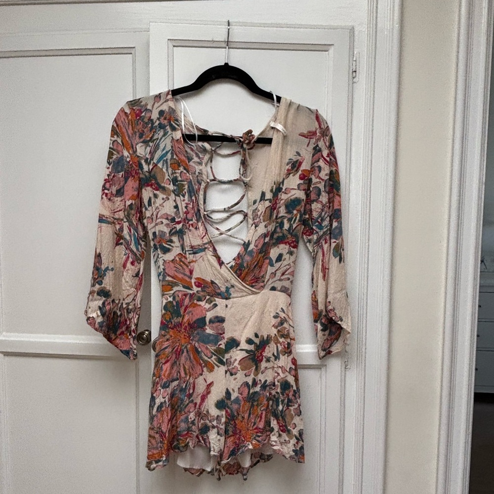 Sage Floral Lace-Up Garment